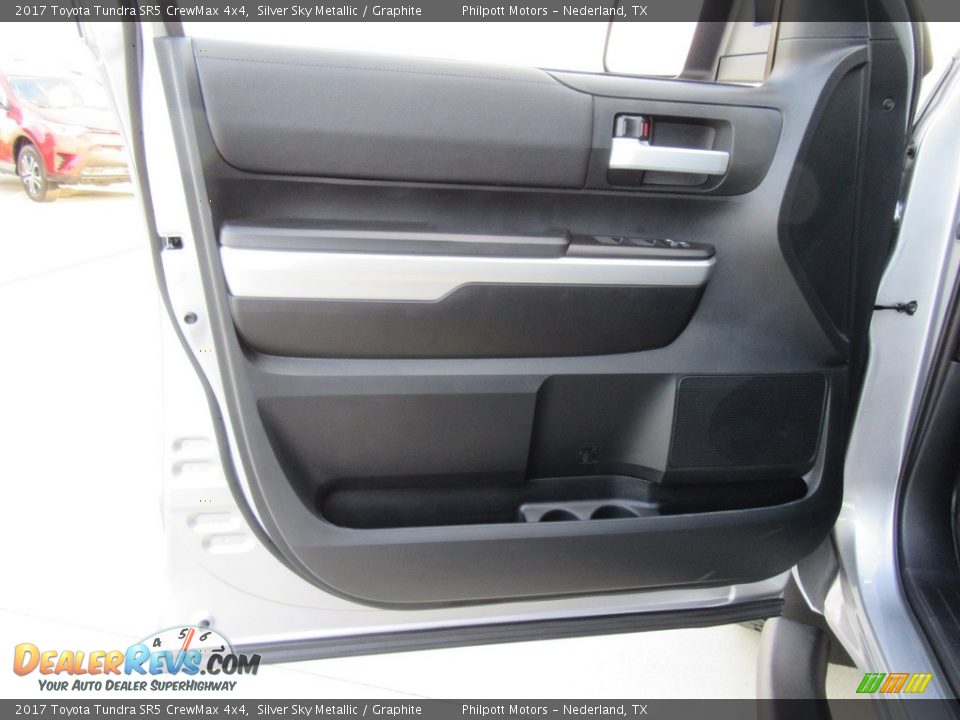 2017 Toyota Tundra SR5 CrewMax 4x4 Silver Sky Metallic / Graphite Photo #22