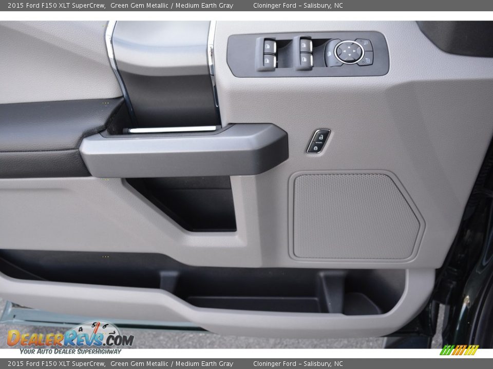 2015 Ford F150 XLT SuperCrew Green Gem Metallic / Medium Earth Gray Photo #10