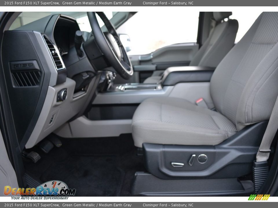 2015 Ford F150 XLT SuperCrew Green Gem Metallic / Medium Earth Gray Photo #11