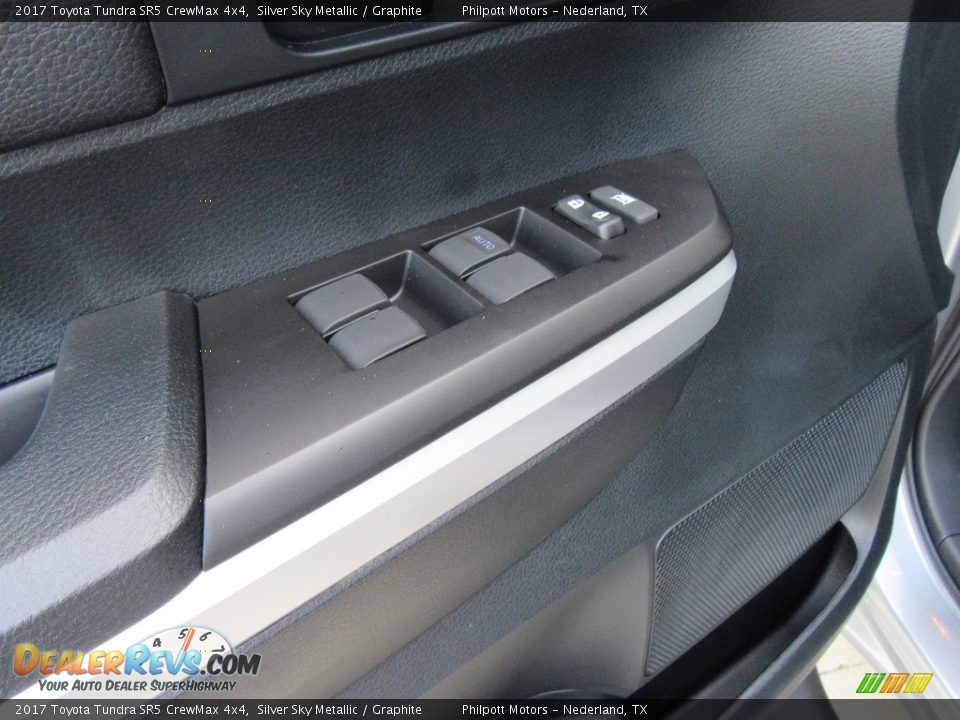 2017 Toyota Tundra SR5 CrewMax 4x4 Silver Sky Metallic / Graphite Photo #23