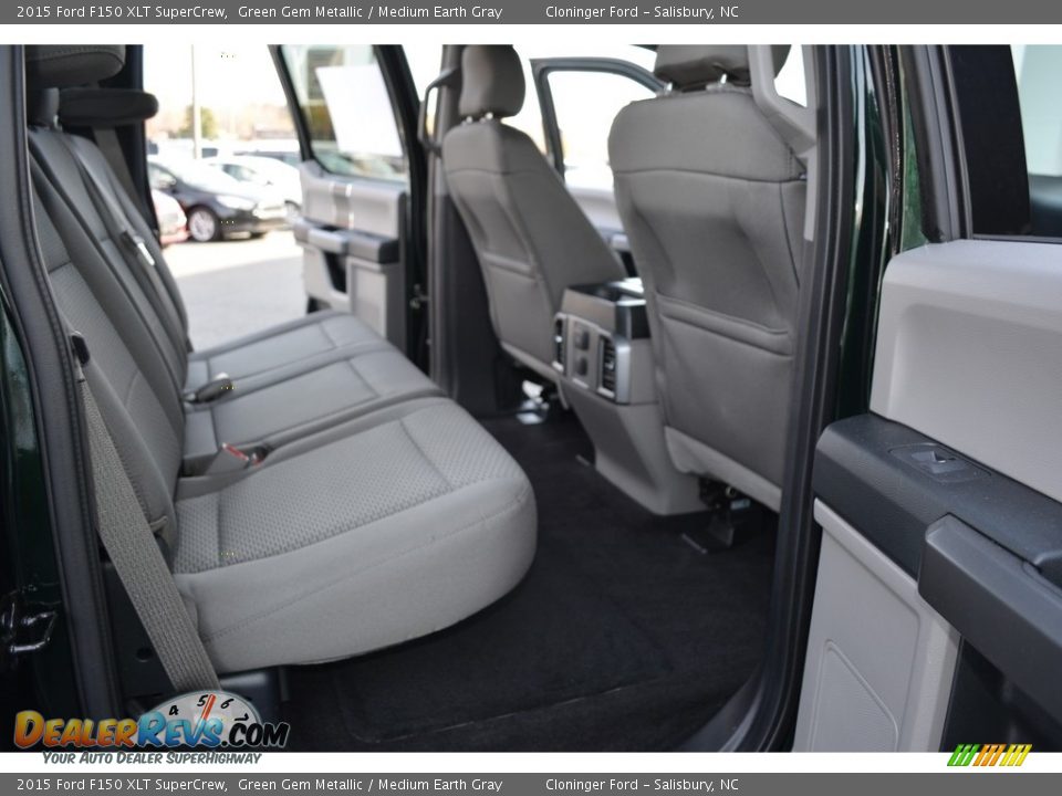 2015 Ford F150 XLT SuperCrew Green Gem Metallic / Medium Earth Gray Photo #14