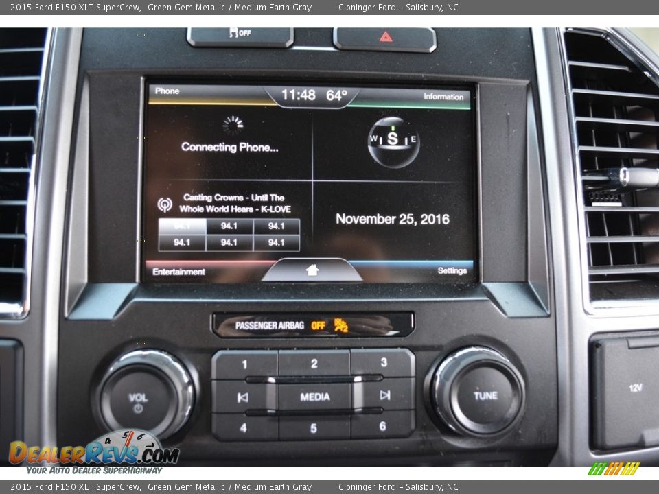 2015 Ford F150 XLT SuperCrew Green Gem Metallic / Medium Earth Gray Photo #17