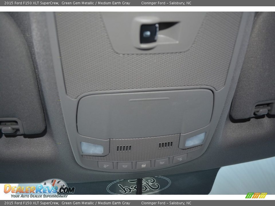 2015 Ford F150 XLT SuperCrew Green Gem Metallic / Medium Earth Gray Photo #23
