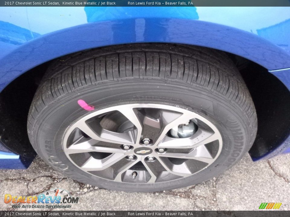 2017 Chevrolet Sonic LT Sedan Kinetic Blue Metallic / Jet Black Photo #9