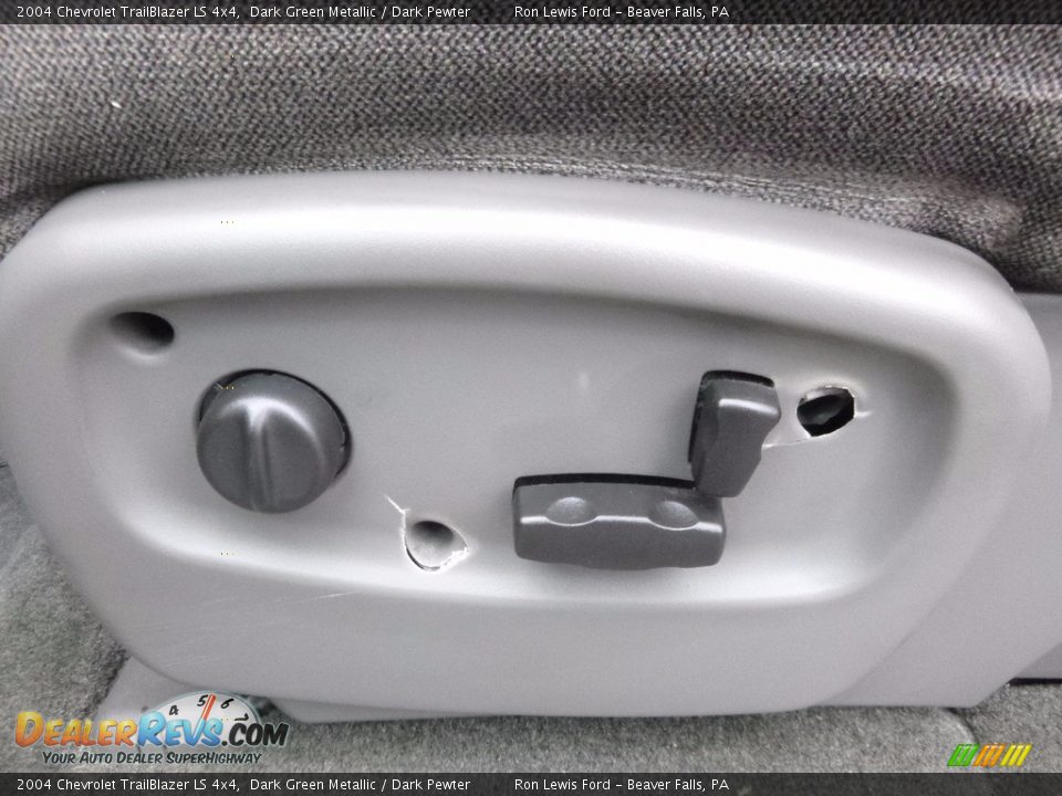 2004 Chevrolet TrailBlazer LS 4x4 Dark Green Metallic / Dark Pewter Photo #16