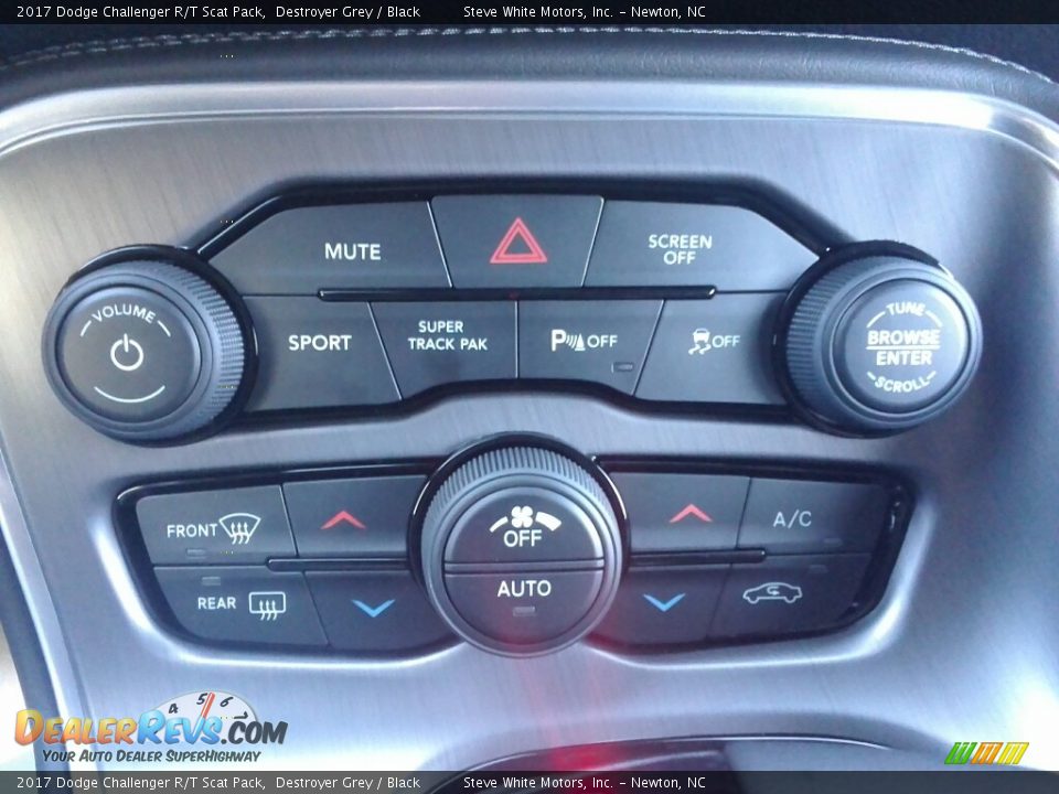 Controls of 2017 Dodge Challenger R/T Scat Pack Photo #17