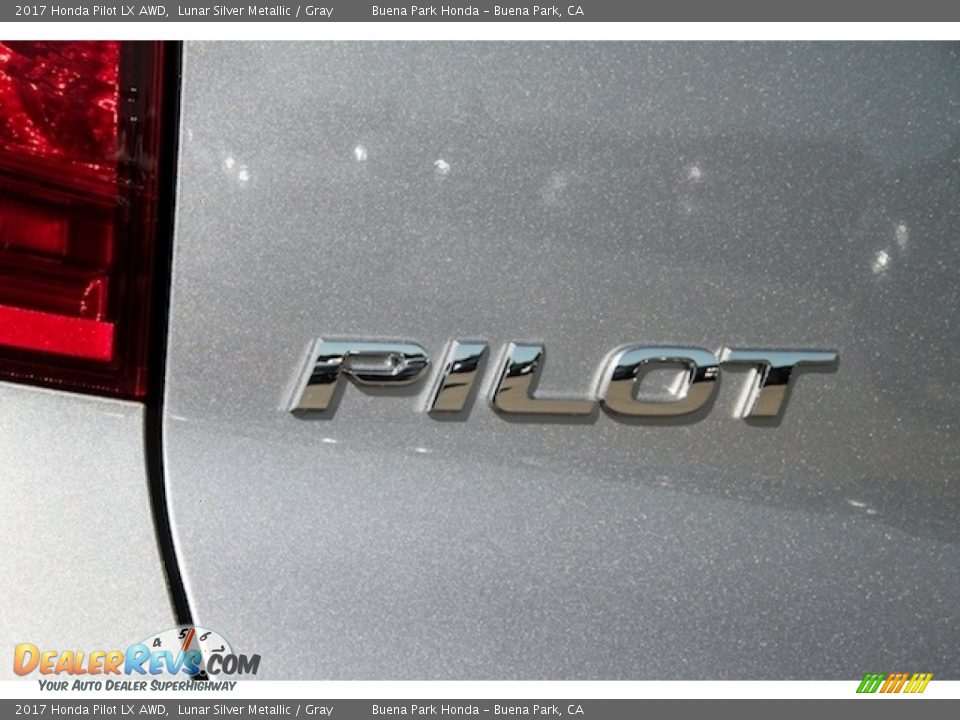 2017 Honda Pilot LX AWD Logo Photo #3