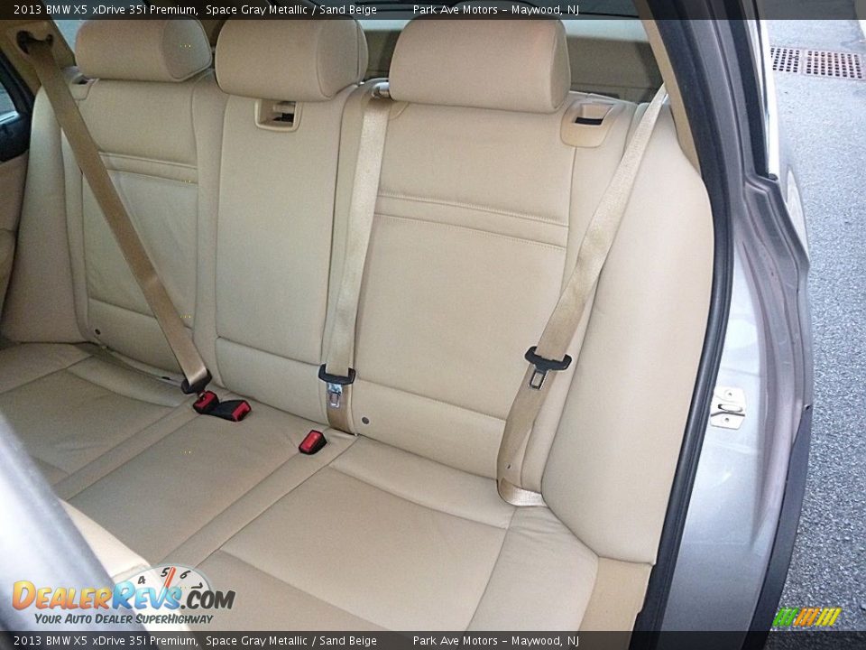 2013 BMW X5 xDrive 35i Premium Space Gray Metallic / Sand Beige Photo #18