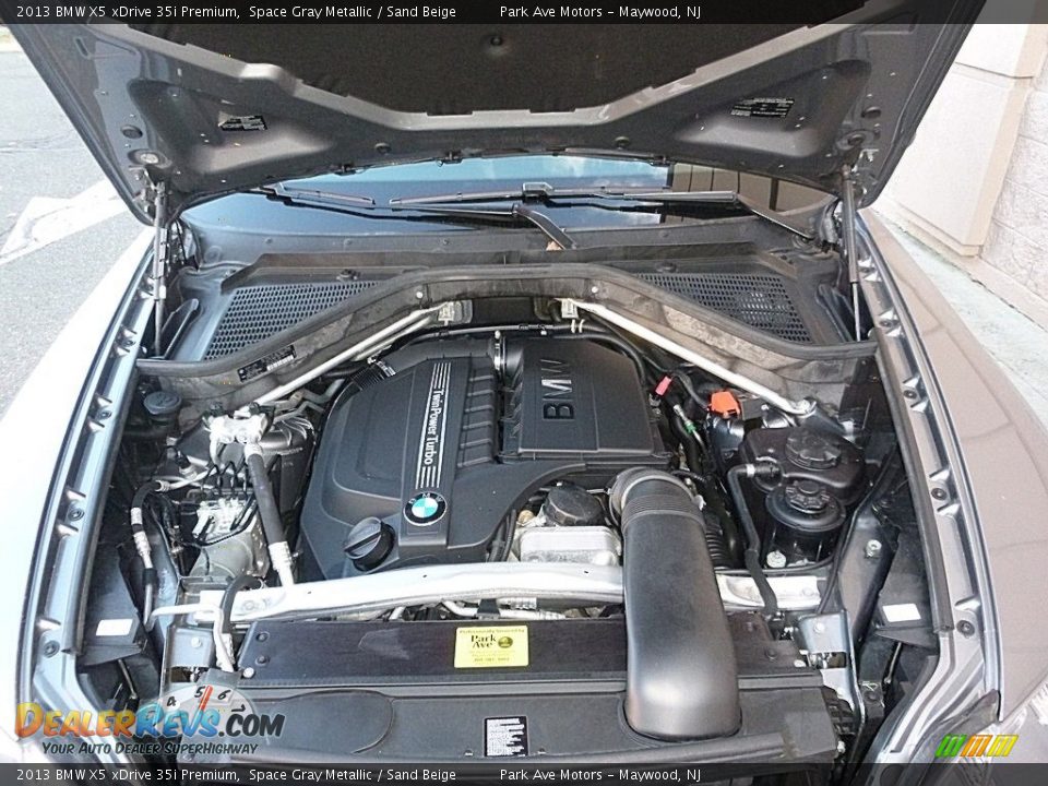 2013 BMW X5 xDrive 35i Premium Space Gray Metallic / Sand Beige Photo #35