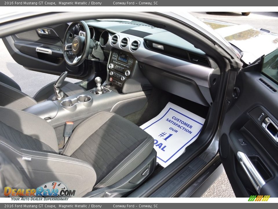 Ebony Interior - 2016 Ford Mustang GT Coupe Photo #16