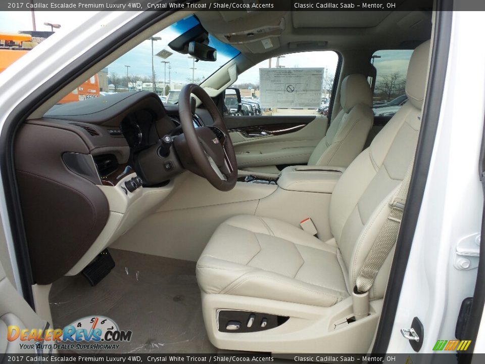 Shale/Cocoa Accents Interior - 2017 Cadillac Escalade Premium Luxury 4WD Photo #3