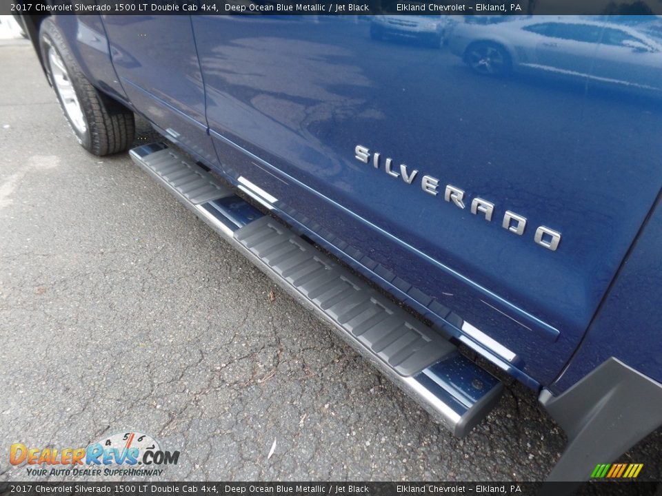 2017 Chevrolet Silverado 1500 LT Double Cab 4x4 Logo Photo #14