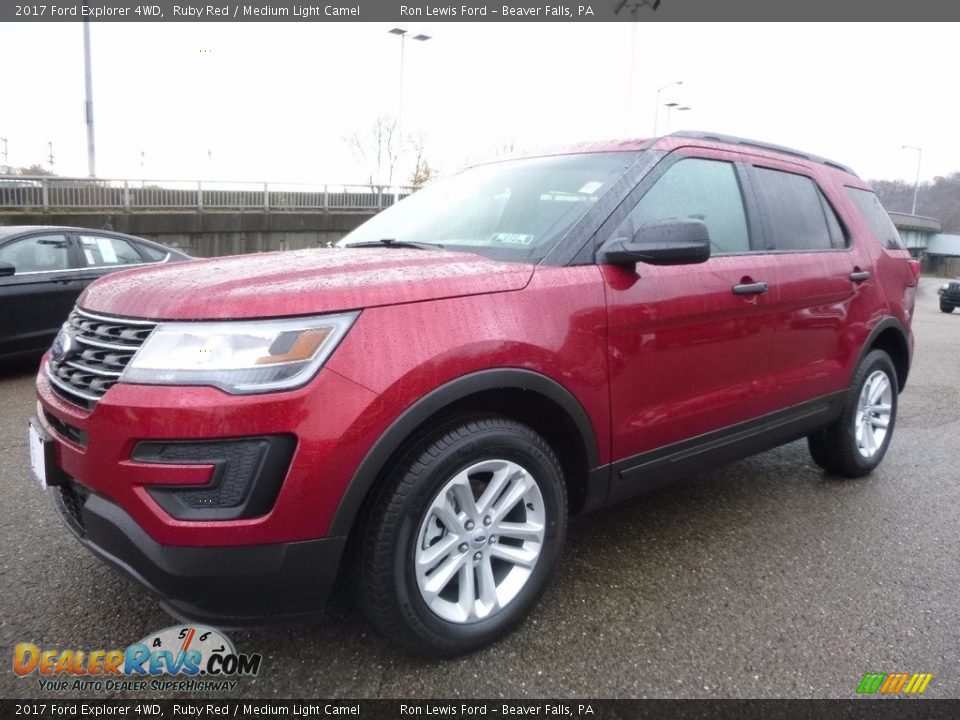 Front 3/4 View of 2017 Ford Explorer 4WD Photo #6