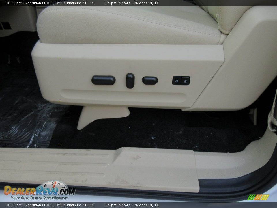 Front Seat of 2017 Ford Expedition EL XLT Photo #27