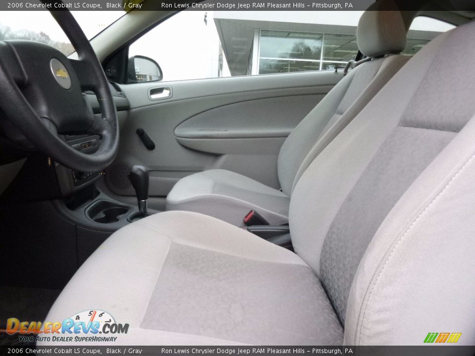 2006 Chevrolet Cobalt LS Coupe Black / Gray Photo #11
