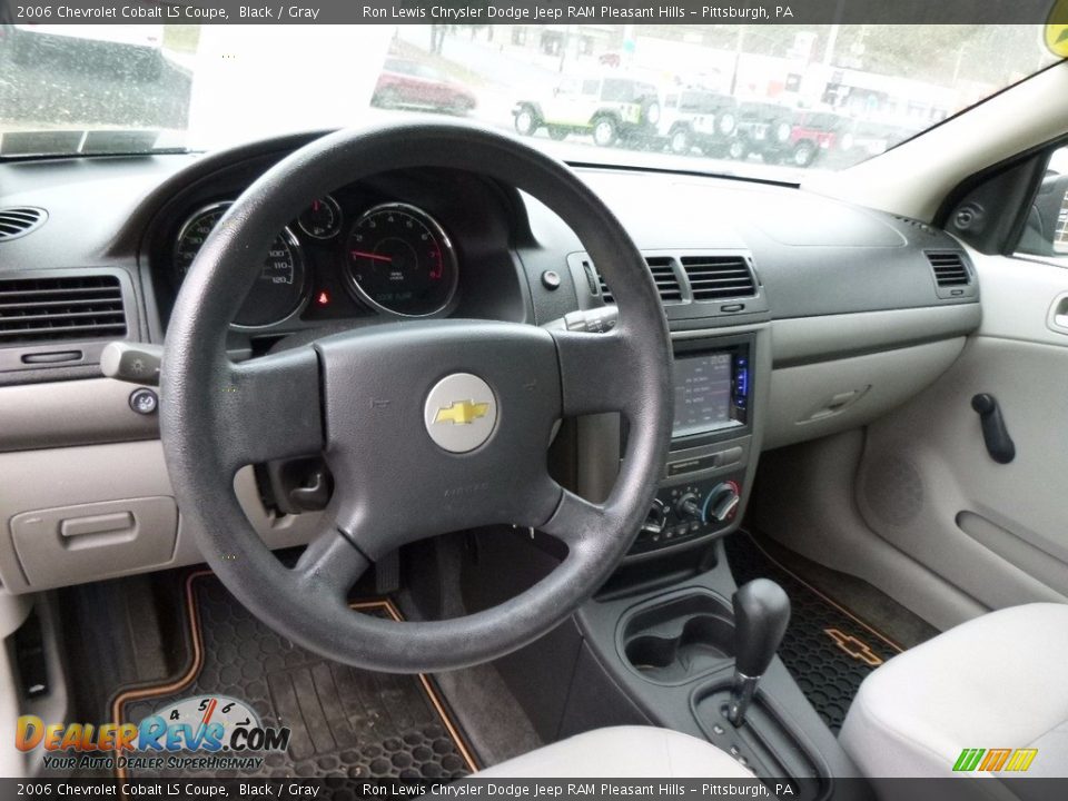 2006 Chevrolet Cobalt LS Coupe Black / Gray Photo #13