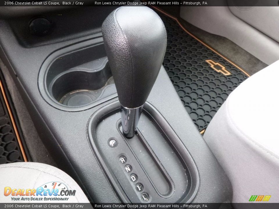 2006 Chevrolet Cobalt LS Coupe Black / Gray Photo #17