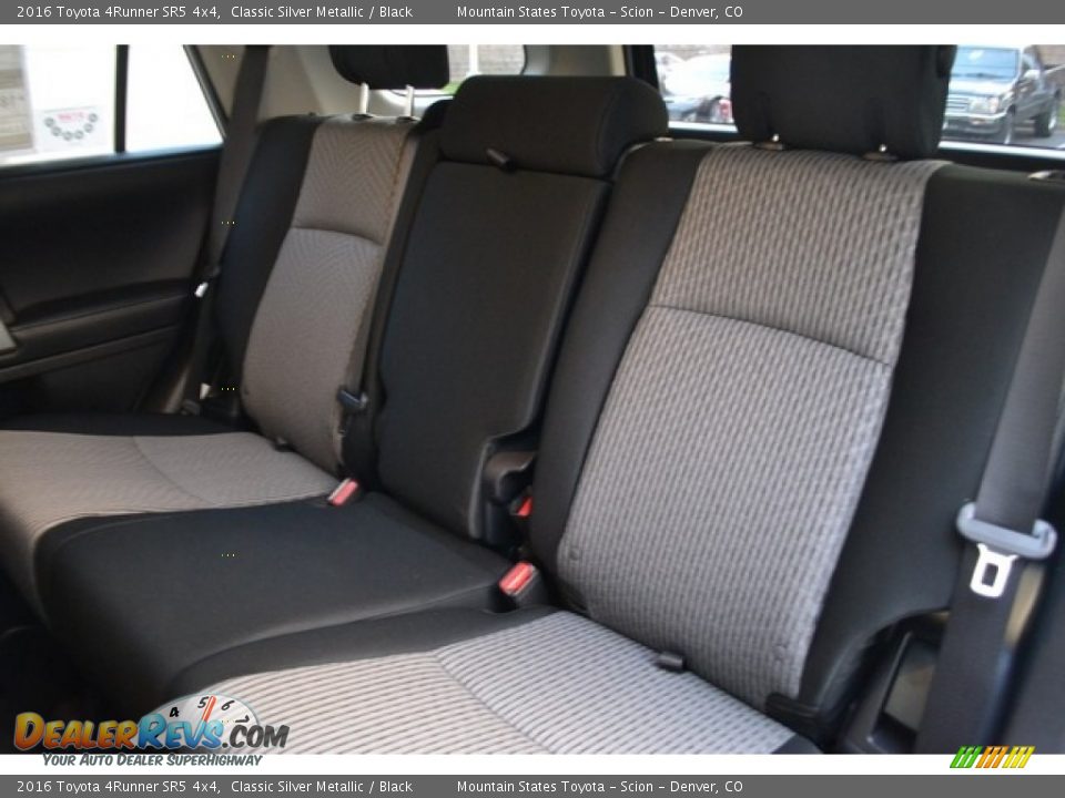 2016 Toyota 4Runner SR5 4x4 Classic Silver Metallic / Black Photo #7