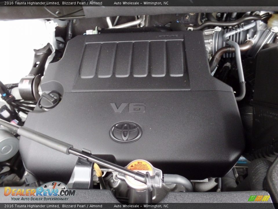 2016 Toyota Highlander Limited Blizzard Pearl / Almond Photo #6