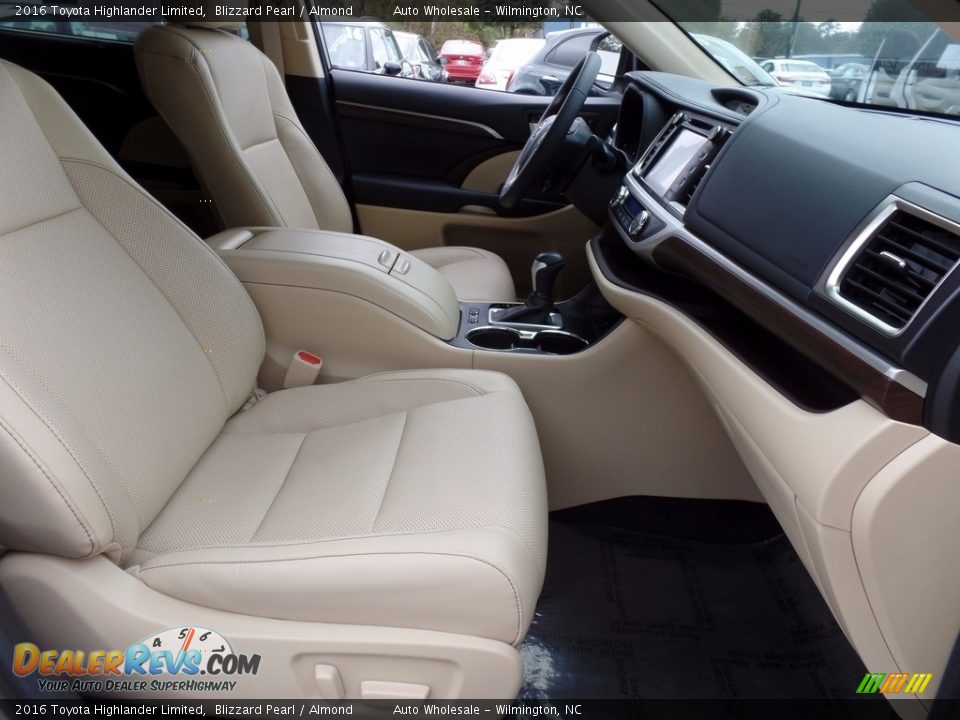 2016 Toyota Highlander Limited Blizzard Pearl / Almond Photo #13