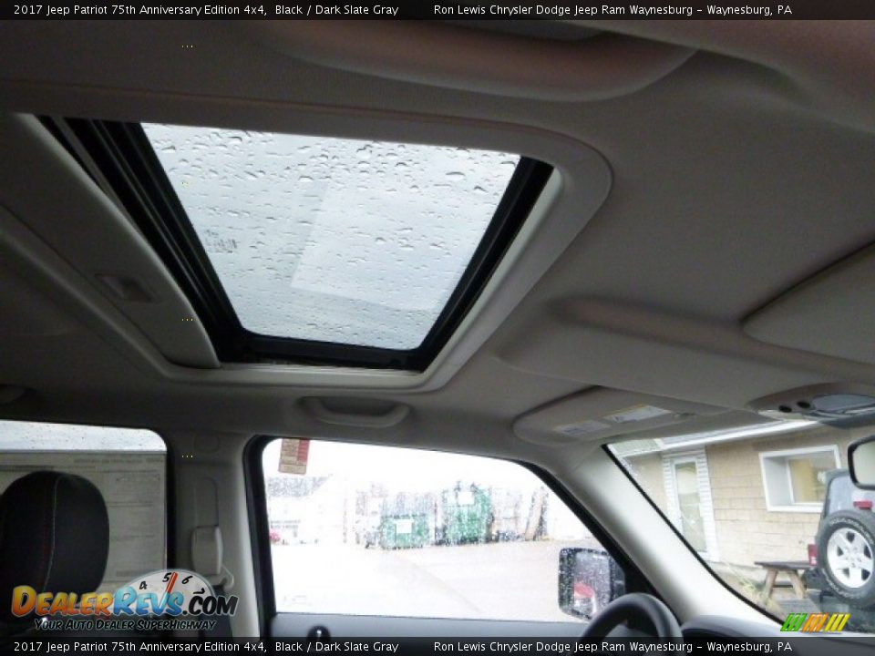 2017 Jeep Patriot 75th Anniversary Edition 4x4 Black / Dark Slate Gray Photo #10