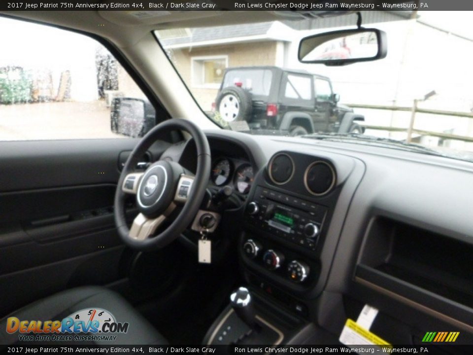 2017 Jeep Patriot 75th Anniversary Edition 4x4 Black / Dark Slate Gray Photo #11