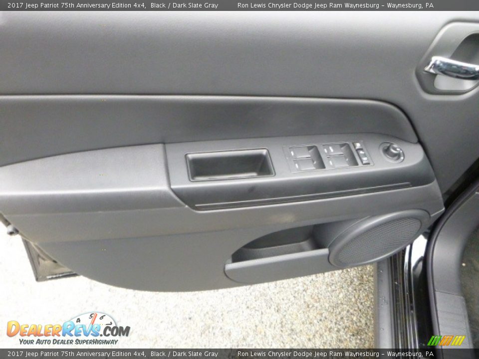 2017 Jeep Patriot 75th Anniversary Edition 4x4 Black / Dark Slate Gray Photo #15