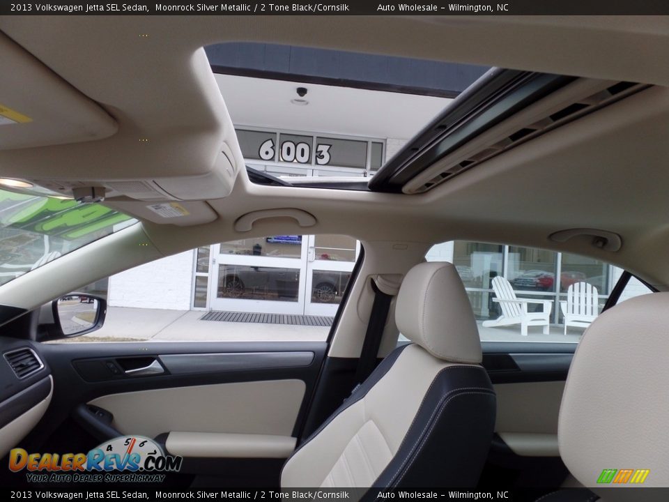 2013 Volkswagen Jetta SEL Sedan Moonrock Silver Metallic / 2 Tone Black/Cornsilk Photo #11