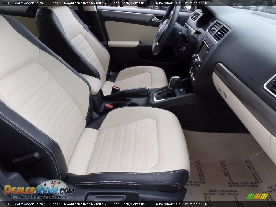 2013 Volkswagen Jetta SEL Sedan Moonrock Silver Metallic / 2 Tone Black/Cornsilk Photo #13