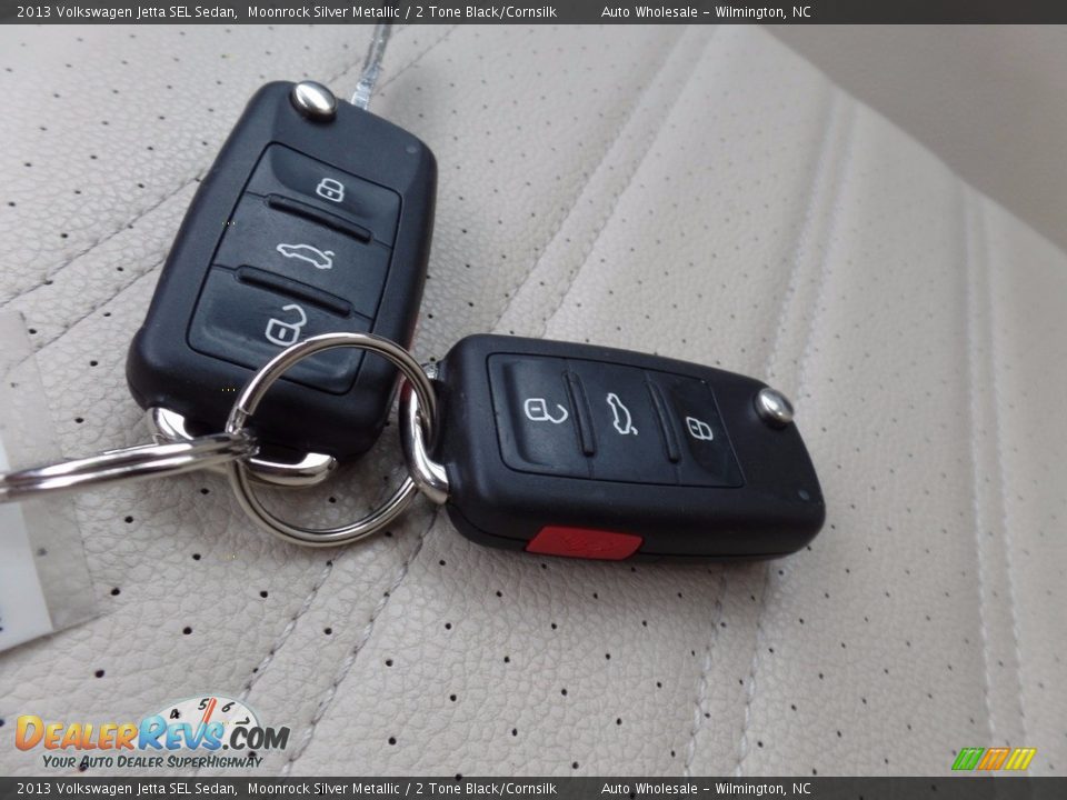 2013 Volkswagen Jetta SEL Sedan Moonrock Silver Metallic / 2 Tone Black/Cornsilk Photo #20