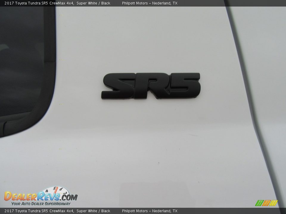 2017 Toyota Tundra SR5 CrewMax 4x4 Super White / Black Photo #16
