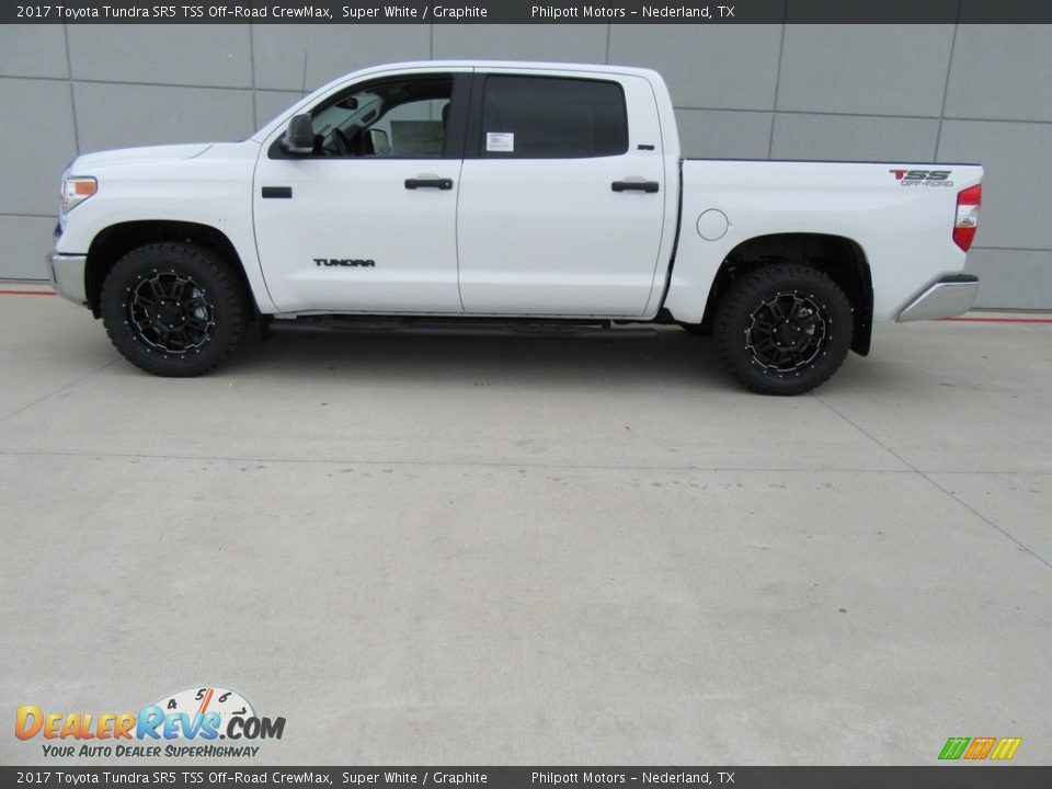 2017 Toyota Tundra SR5 TSS Off-Road CrewMax Super White / Graphite Photo #6