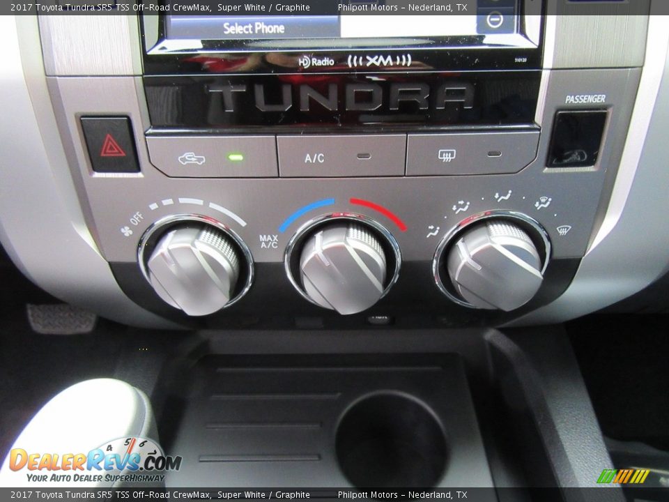 2017 Toyota Tundra SR5 TSS Off-Road CrewMax Super White / Graphite Photo #28
