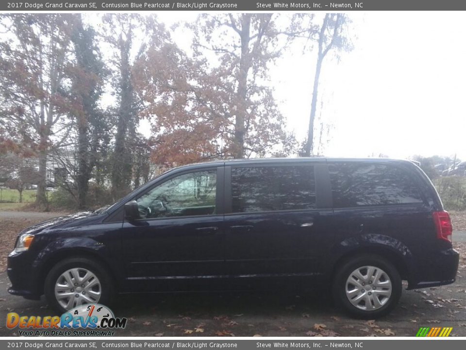 2017 Dodge Grand Caravan SE Contusion Blue Pearlcoat / Black/Light Graystone Photo #1