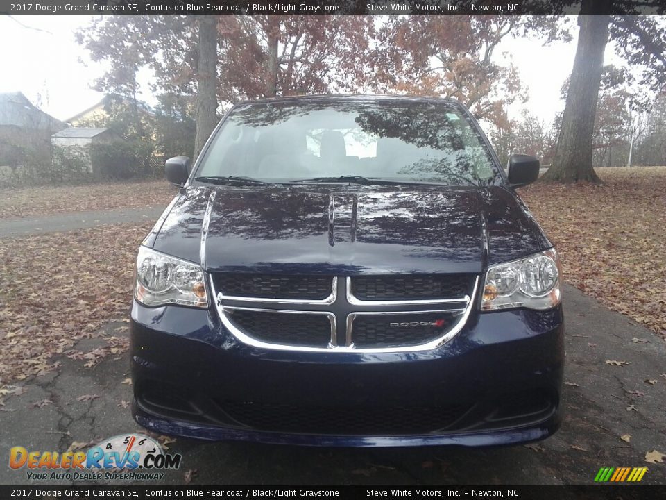 2017 Dodge Grand Caravan SE Contusion Blue Pearlcoat / Black/Light Graystone Photo #3