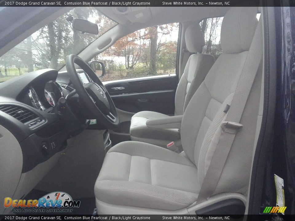 2017 Dodge Grand Caravan SE Contusion Blue Pearlcoat / Black/Light Graystone Photo #10