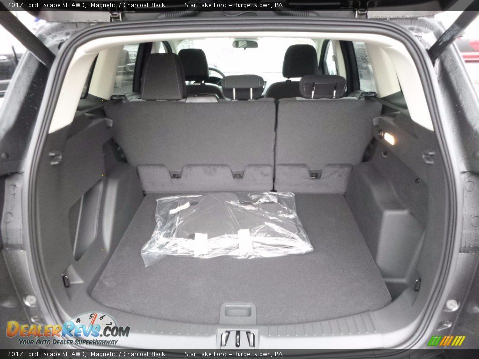 2017 Ford Escape SE 4WD Magnetic / Charcoal Black Photo #7