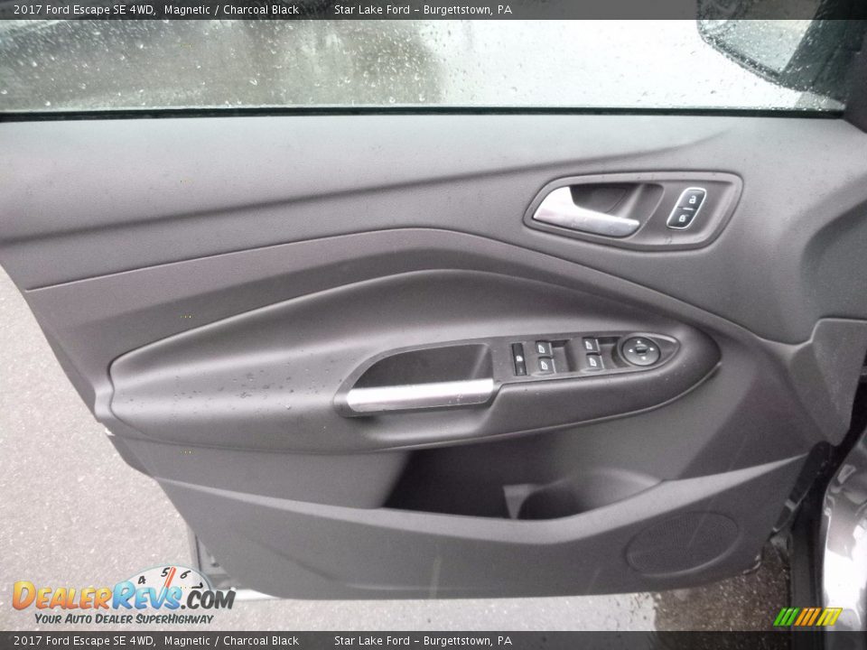 2017 Ford Escape SE 4WD Magnetic / Charcoal Black Photo #13