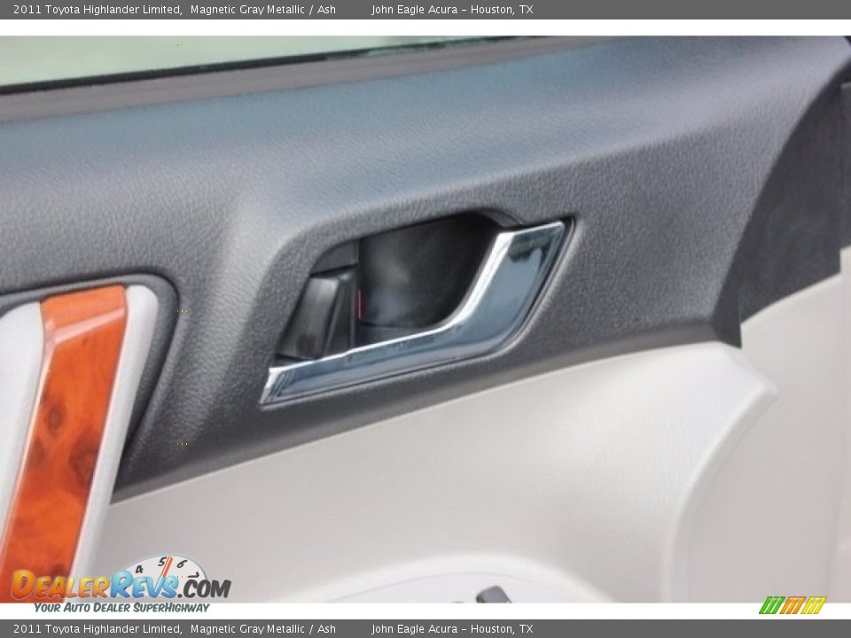 2011 Toyota Highlander Limited Magnetic Gray Metallic / Ash Photo #16