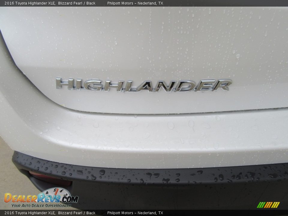 2016 Toyota Highlander XLE Blizzard Pearl / Black Photo #13