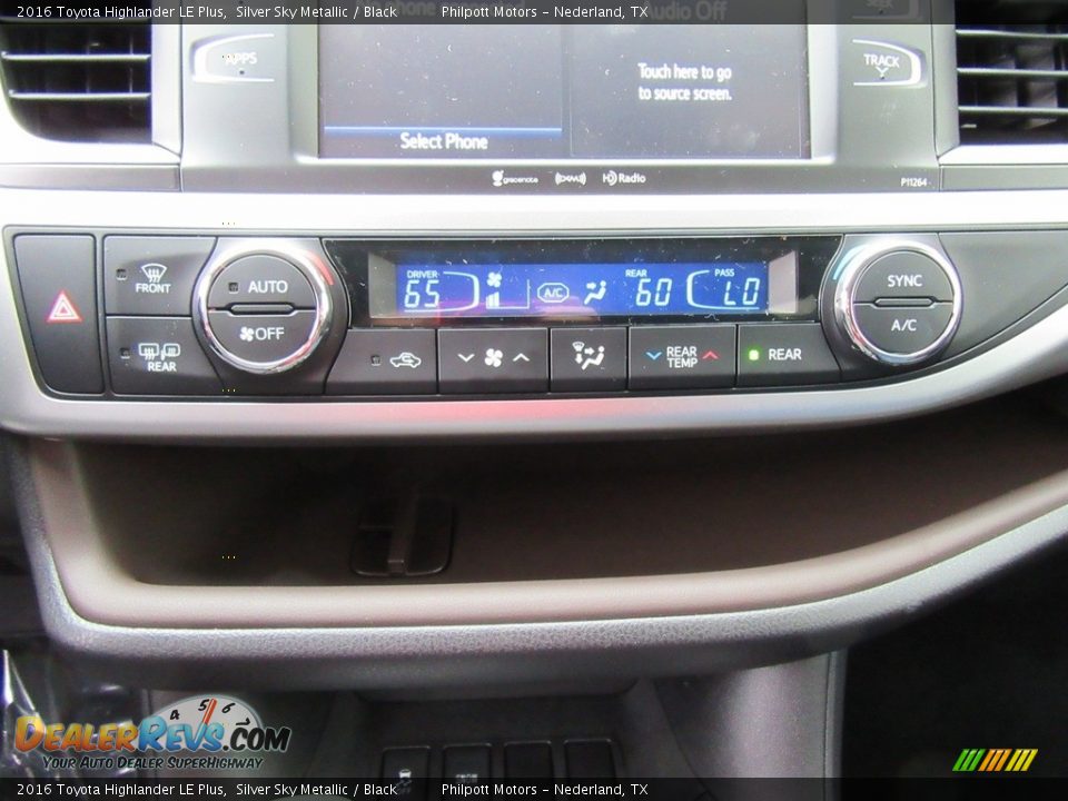 Controls of 2016 Toyota Highlander LE Plus Photo #27