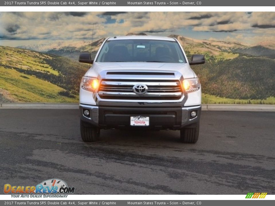 2017 Toyota Tundra SR5 Double Cab 4x4 Super White / Graphite Photo #2