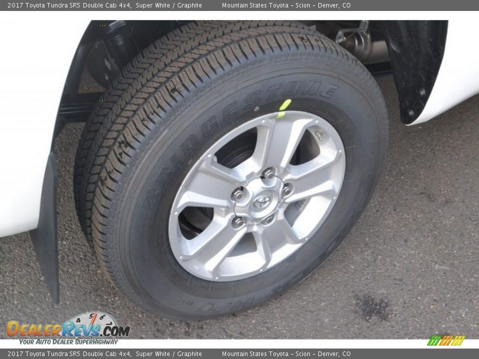 2017 Toyota Tundra SR5 Double Cab 4x4 Super White / Graphite Photo #9