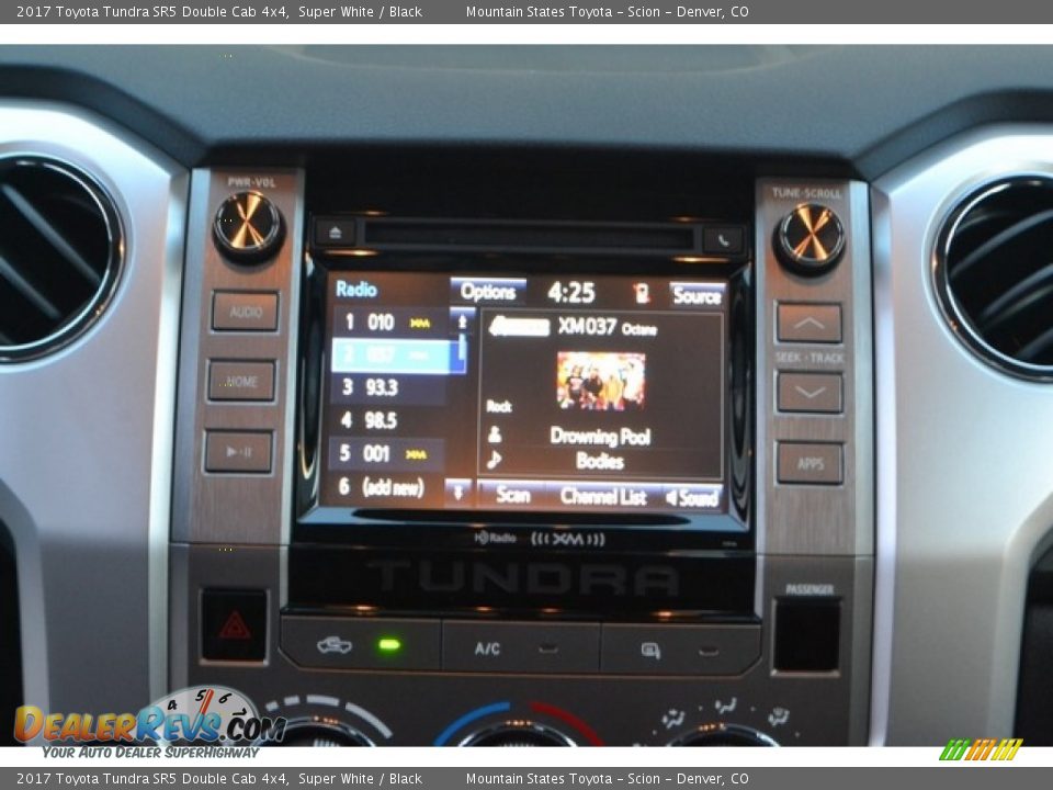 2017 Toyota Tundra SR5 Double Cab 4x4 Super White / Black Photo #6
