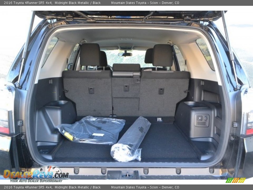 2016 Toyota 4Runner SR5 4x4 Midnight Black Metallic / Black Photo #8