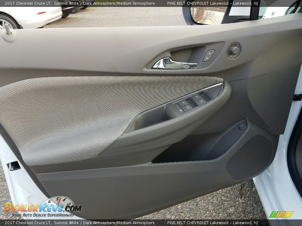 2017 Chevrolet Cruze LT Summit White / Dark Atmosphere/Medium Atmosphere Photo #8