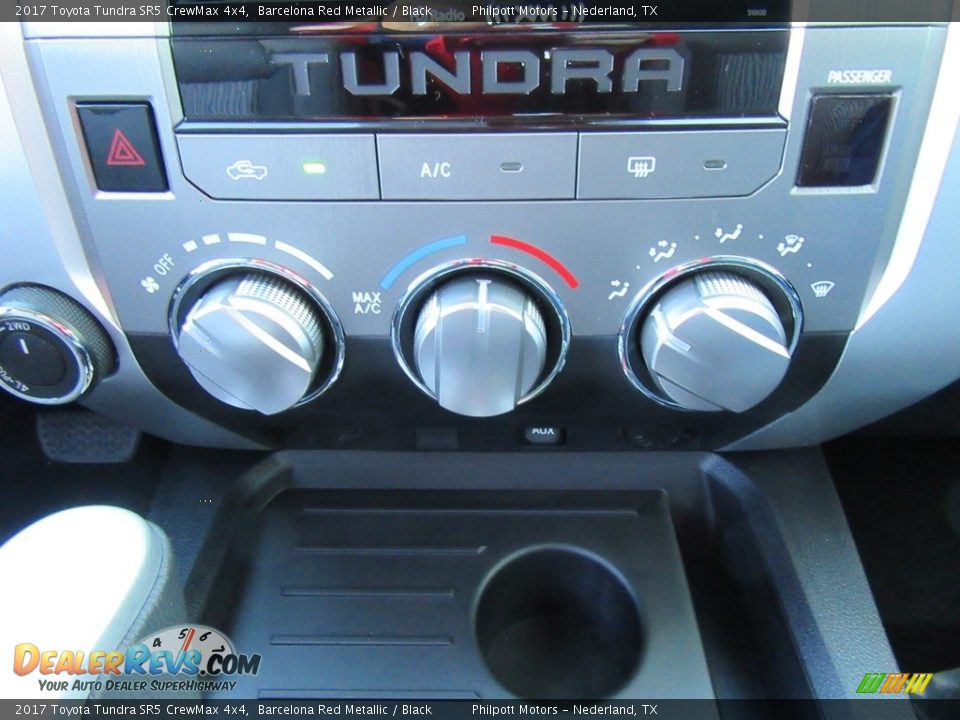 2017 Toyota Tundra SR5 CrewMax 4x4 Barcelona Red Metallic / Black Photo #29