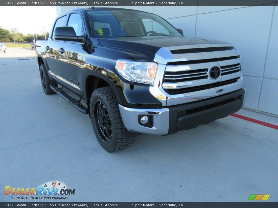 Front 3/4 View of 2017 Toyota Tundra SR5 TSS Off-Road CrewMax Photo #2