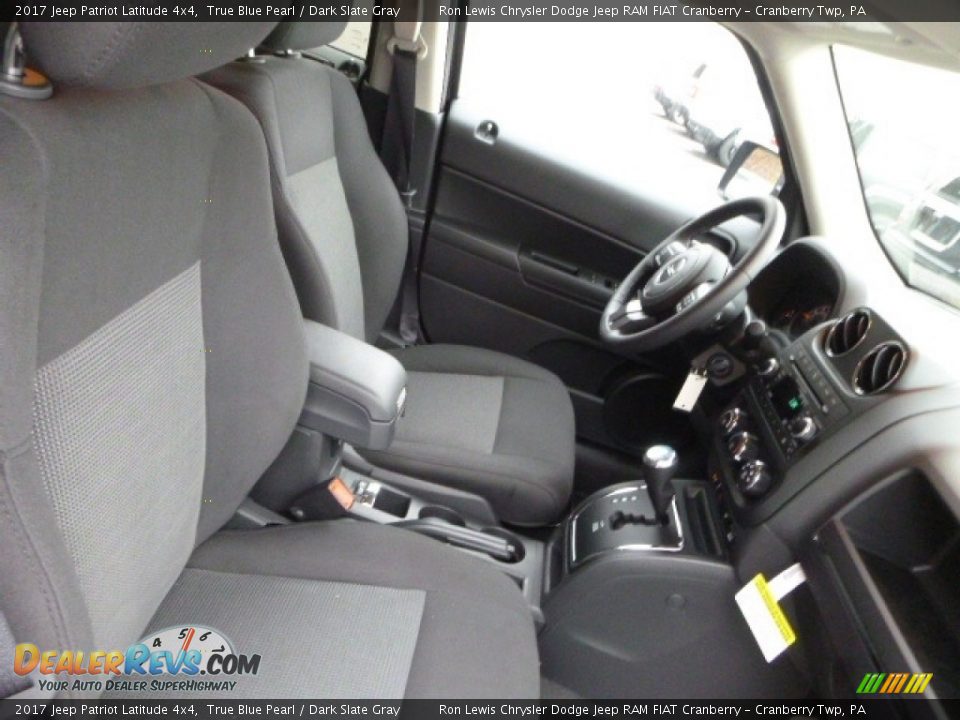 2017 Jeep Patriot Latitude 4x4 True Blue Pearl / Dark Slate Gray Photo #9