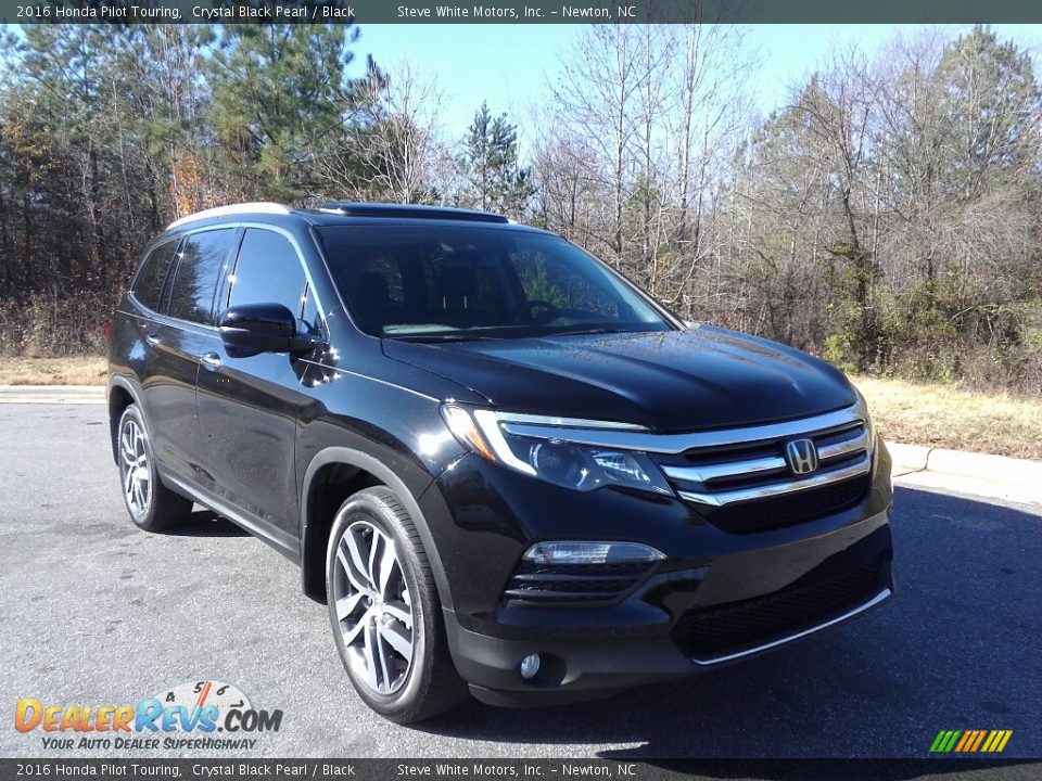 2016 Honda Pilot Touring Crystal Black Pearl / Black Photo #4